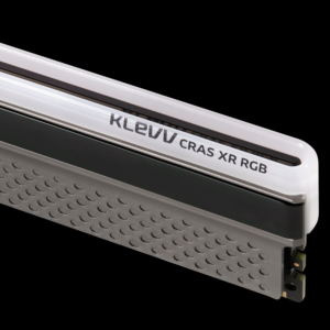 CRAS XR RGB 16GB (2X8GB) DDR4 3600MHz CL18 (4)